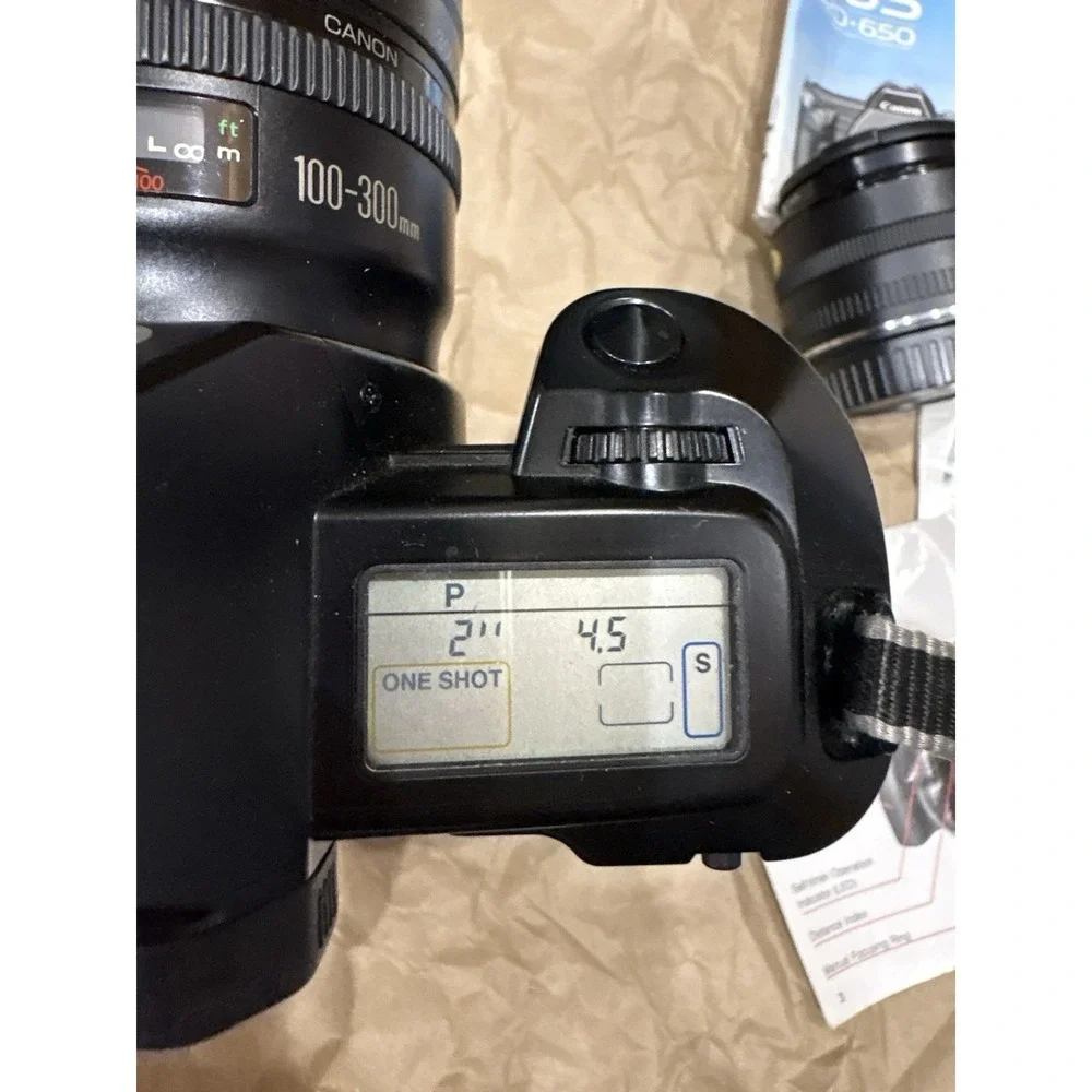 Canon EOS 650 35mm Film Camera‎ 52mm Haze L, 50mm 100-300mm Lens New Battery EUC